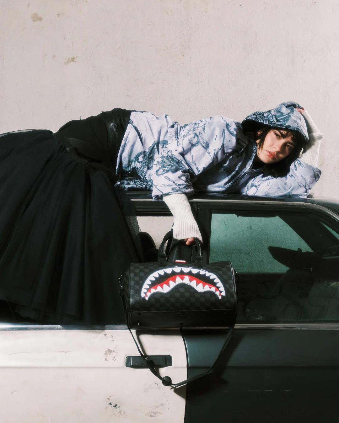 Sprayground SHARKS IN PARIS HYPER PUFF MINI DUFFLE