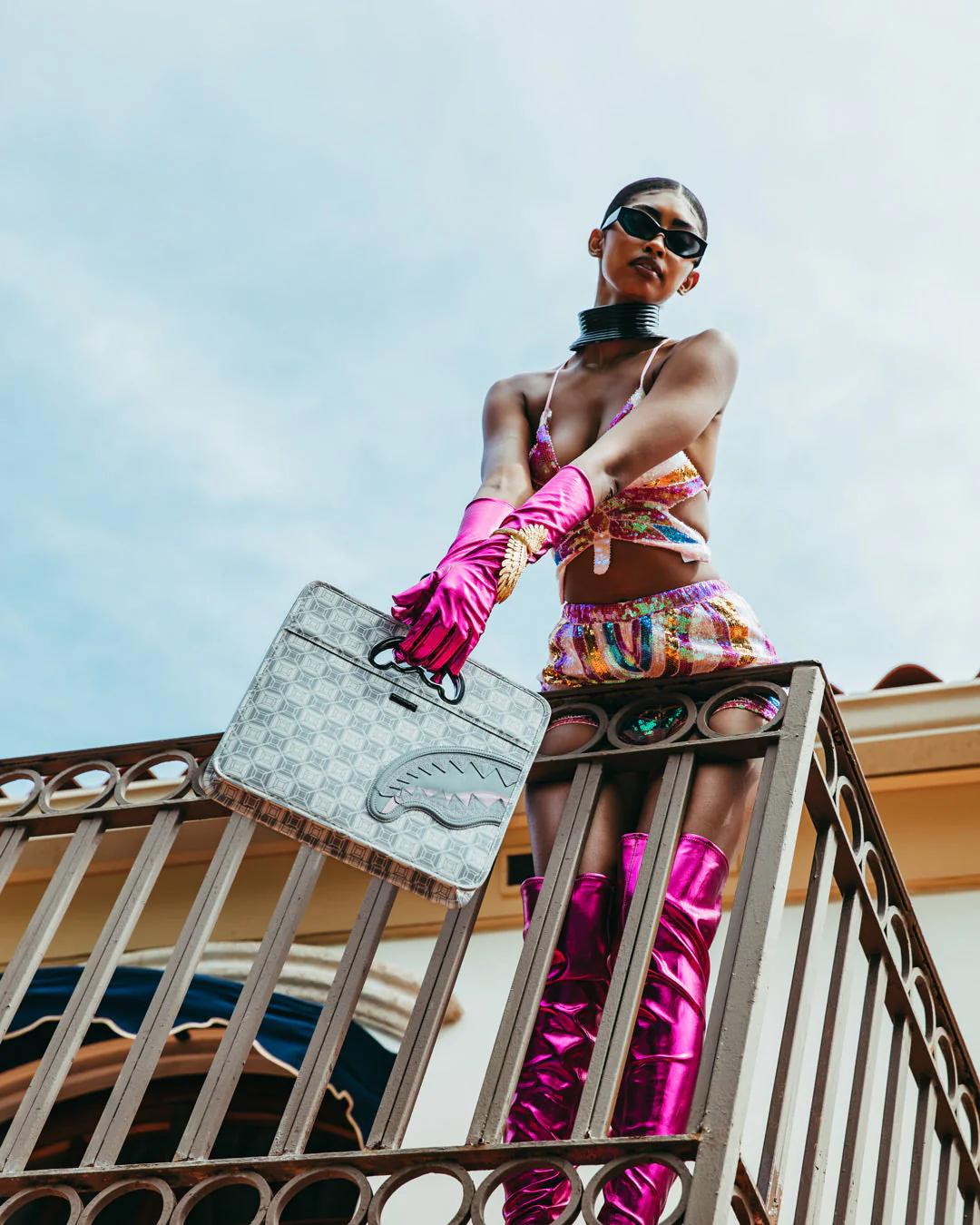 Sprayground A.I.8 AFRICAN INTELLIGENCE BOOKED & BUSY CITY SAVVY HANDBAG