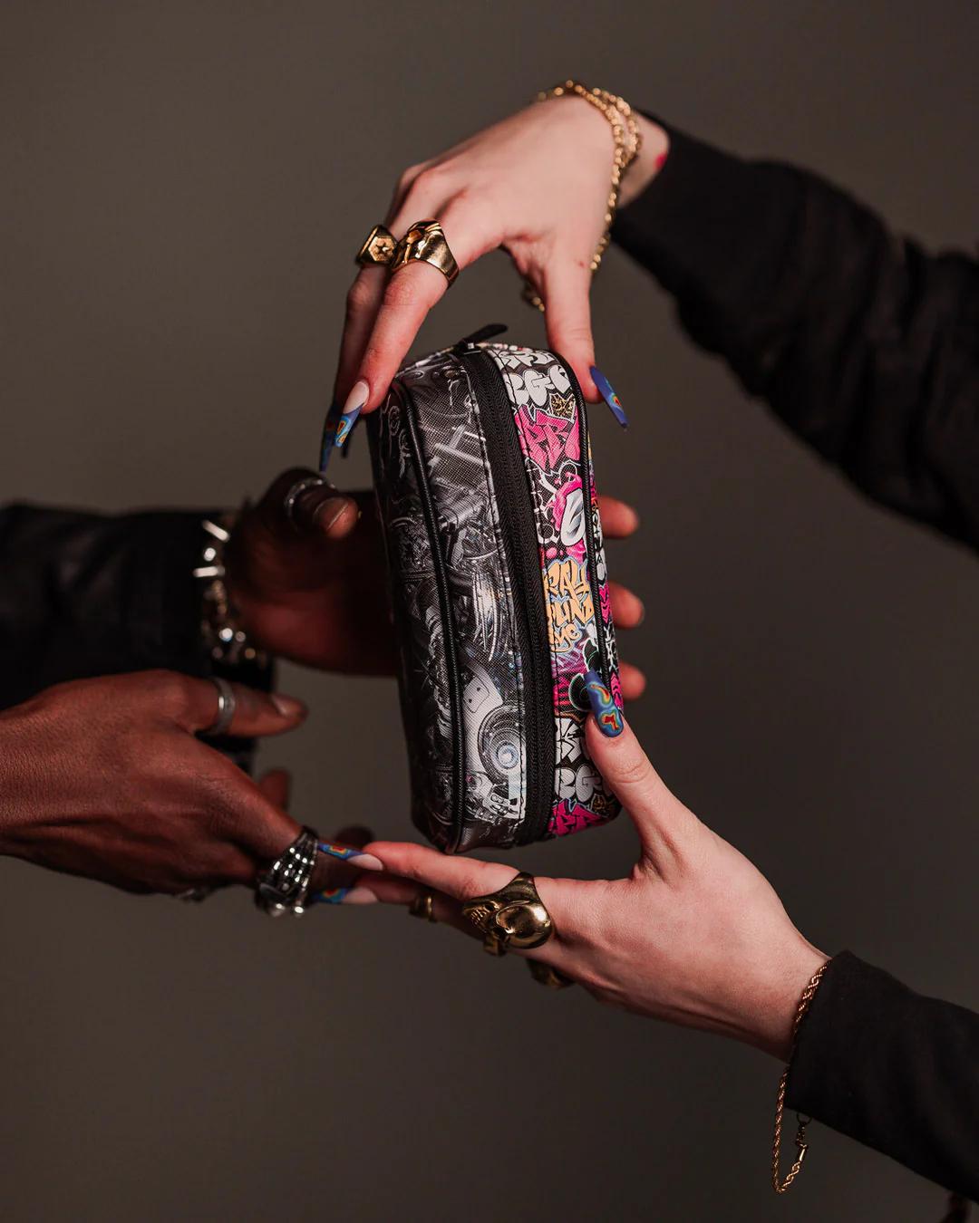 Sprayground NEW CITY ANDROID POUCH