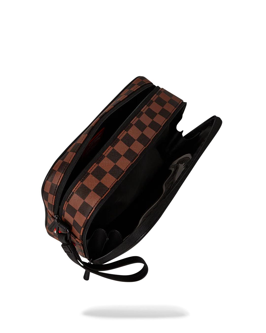 Sprayground SHARKS IN PARIS CLEAR FOR TAKEOFF TOILETRY BAG