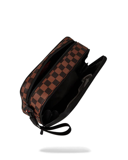 Sprayground SHARKS IN PARIS CLEAR FOR TAKEOFF TOILETRY BAG