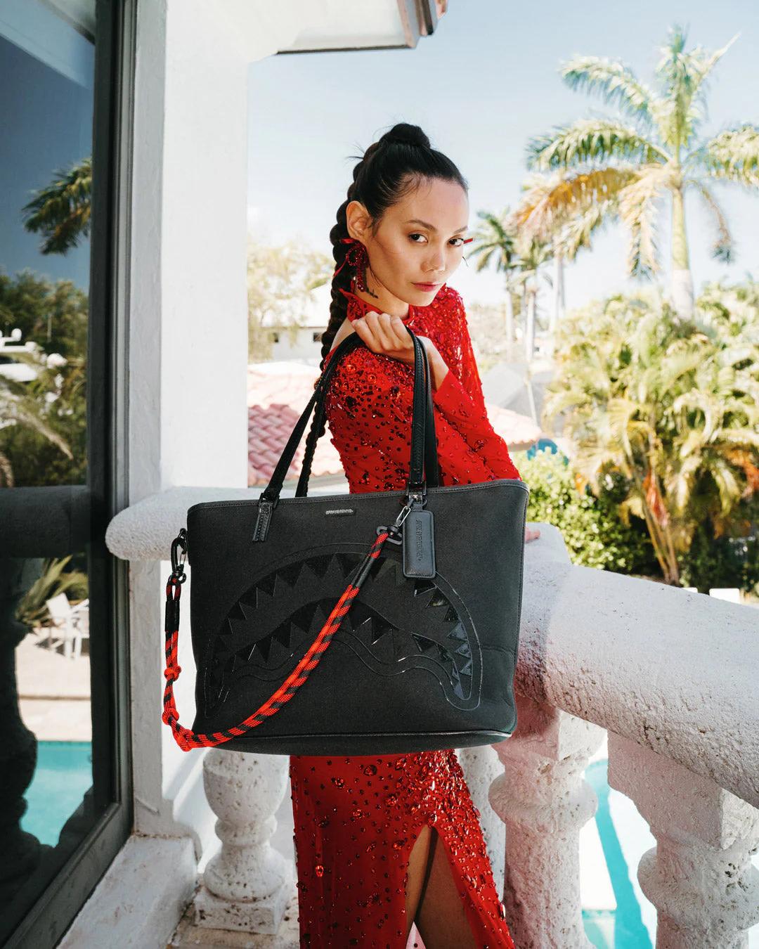 Sprayground SHARK CENTRAL KYUSHU MOUNTAIN TOTE