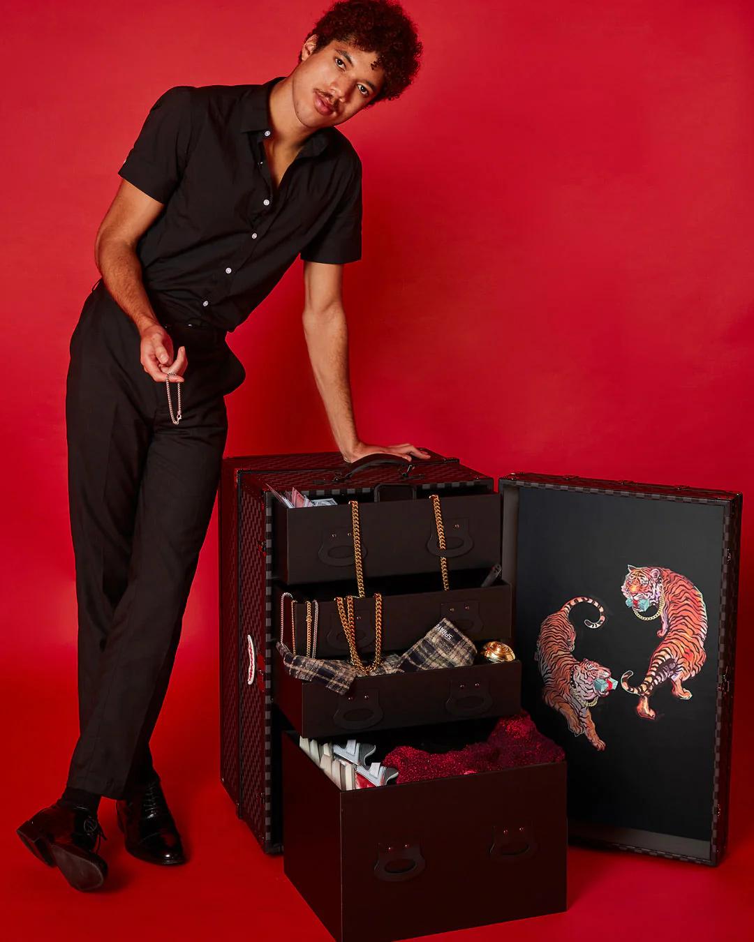 Sprayground VANQUISH II WARDROBE TRUNK