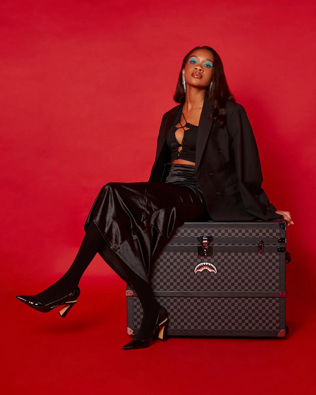 Sprayground VANQUISH II WARDROBE TRUNK