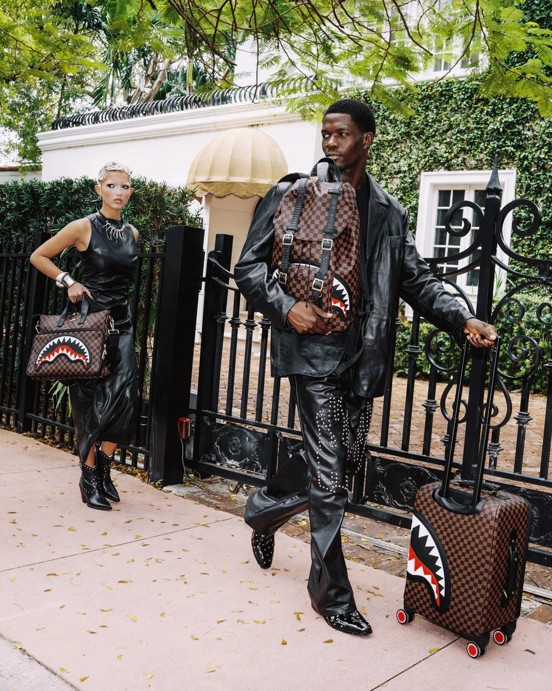 Sprayground SAWTOOTH SHARKS IN PARIS CARRY-ON LUGGAGE