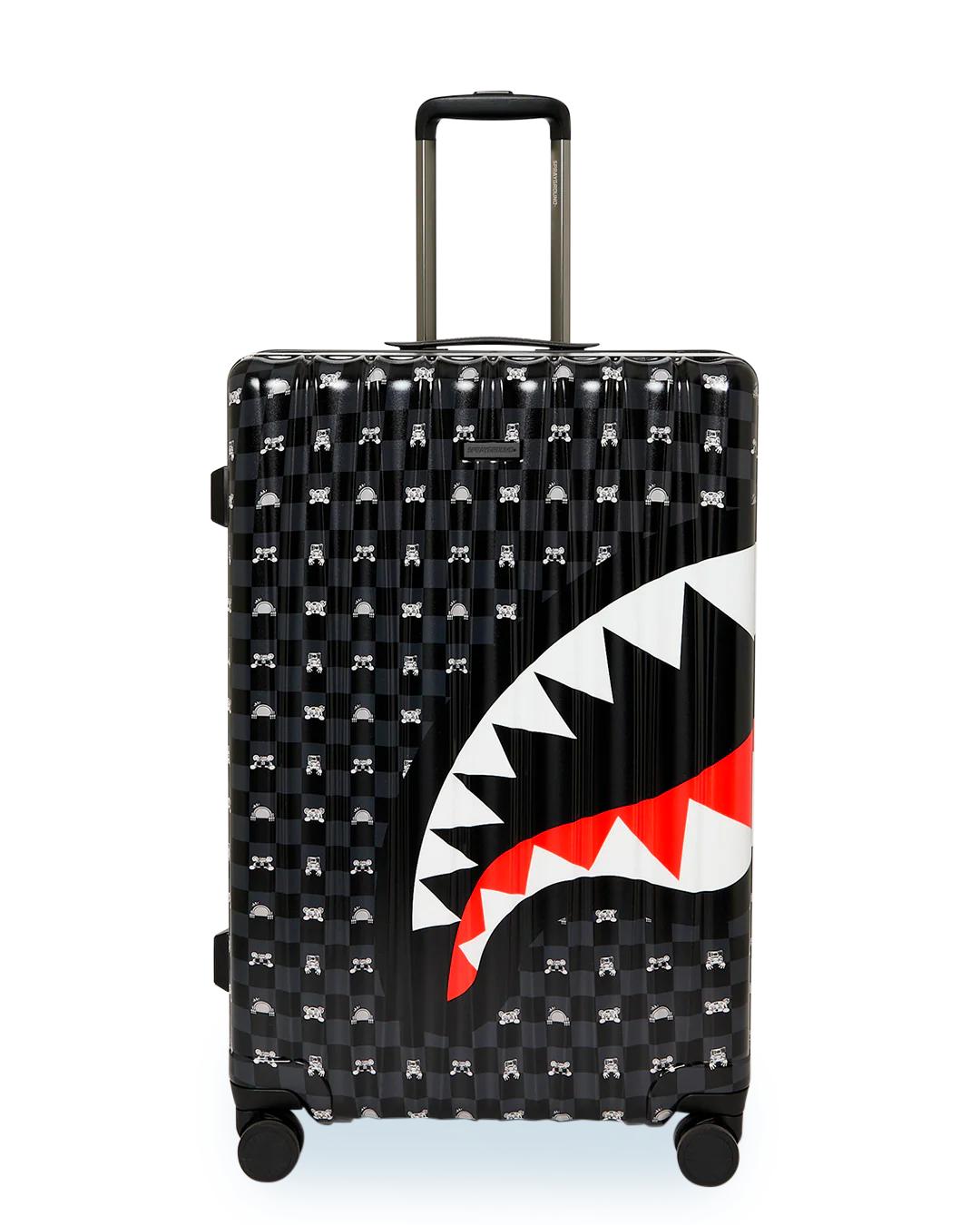 Sprayground SHARK MOB HIDEOUT FULL-SIZE LUGGAGE