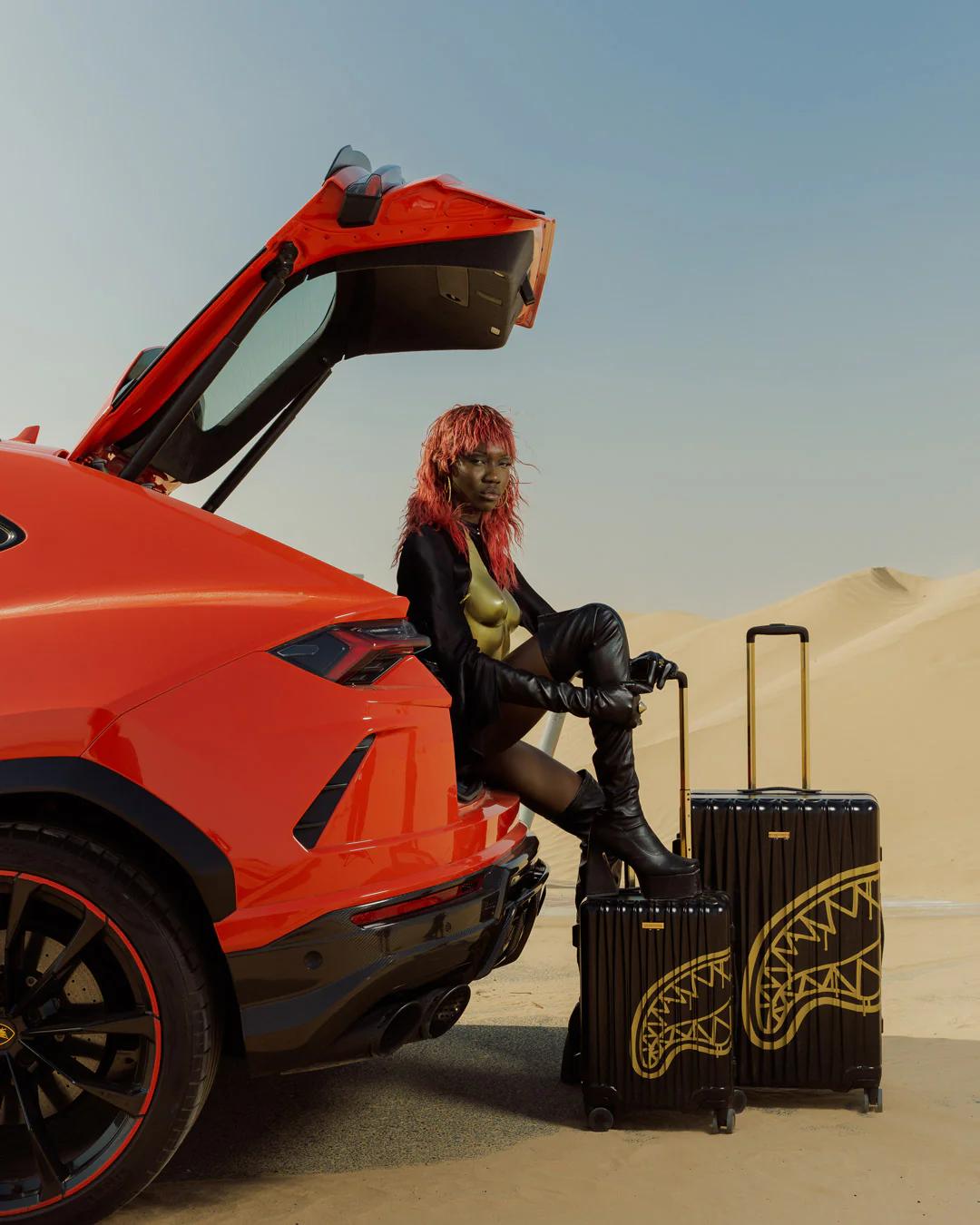 Sprayground GOLD FANG FULL-SIZE LUGGAGE