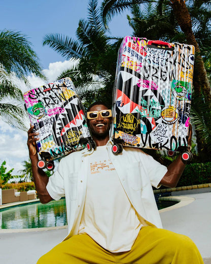 Sprayground CREATE ANOTHER DAY SHARKNAUTICS HARDSHELL FULL-SIZE LUGGAGE