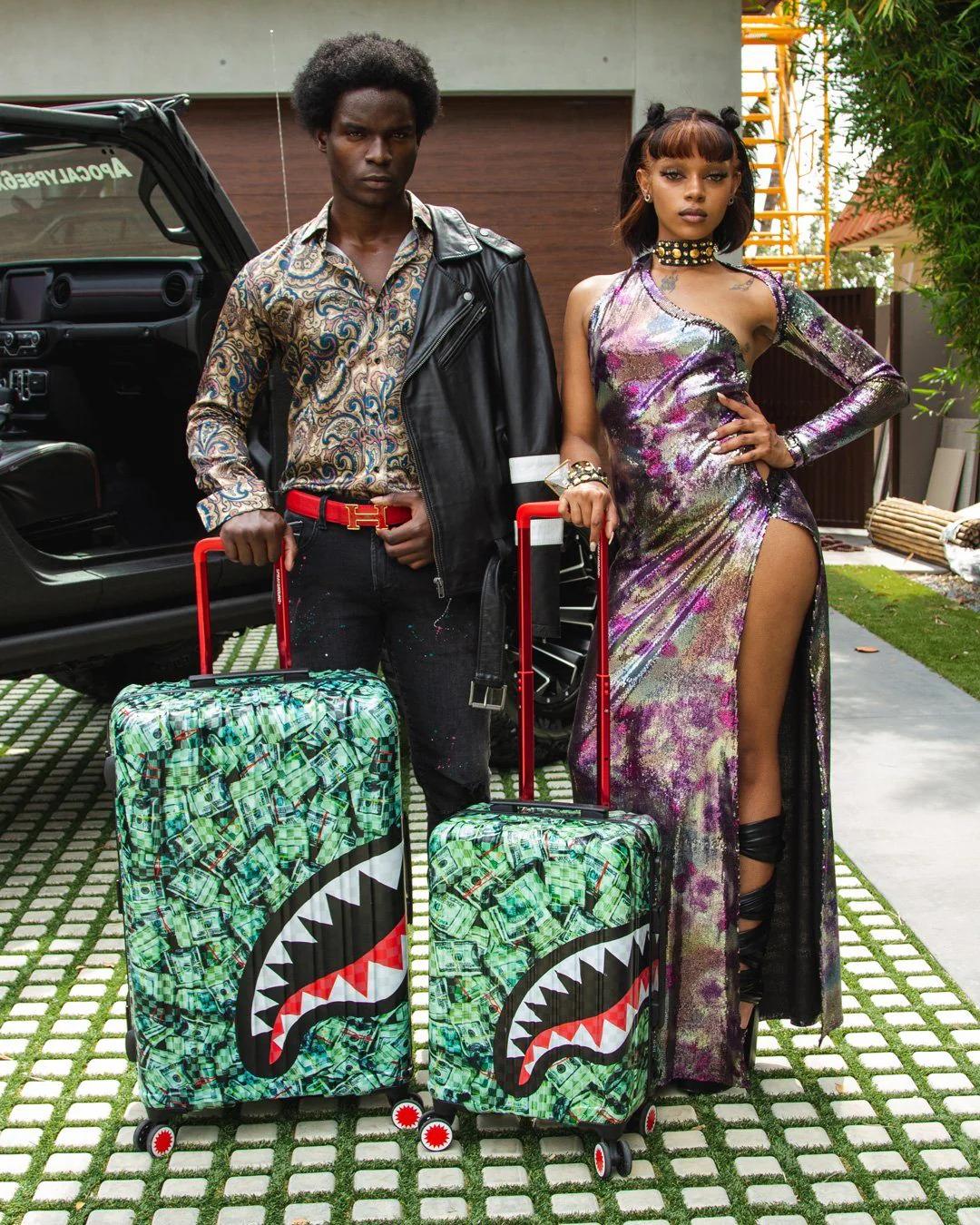 Sprayground MAMA I MADE IT SHARKITECTURE HARDSHELL FULL-SIZE LUGGAGE