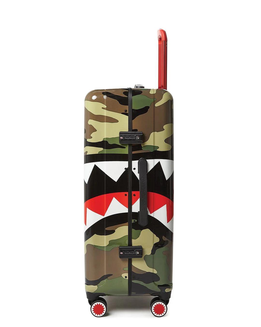 Sprayground SHARKNAUTICS (CAMO) 29.5” FULL-SIZE LUGGAGE