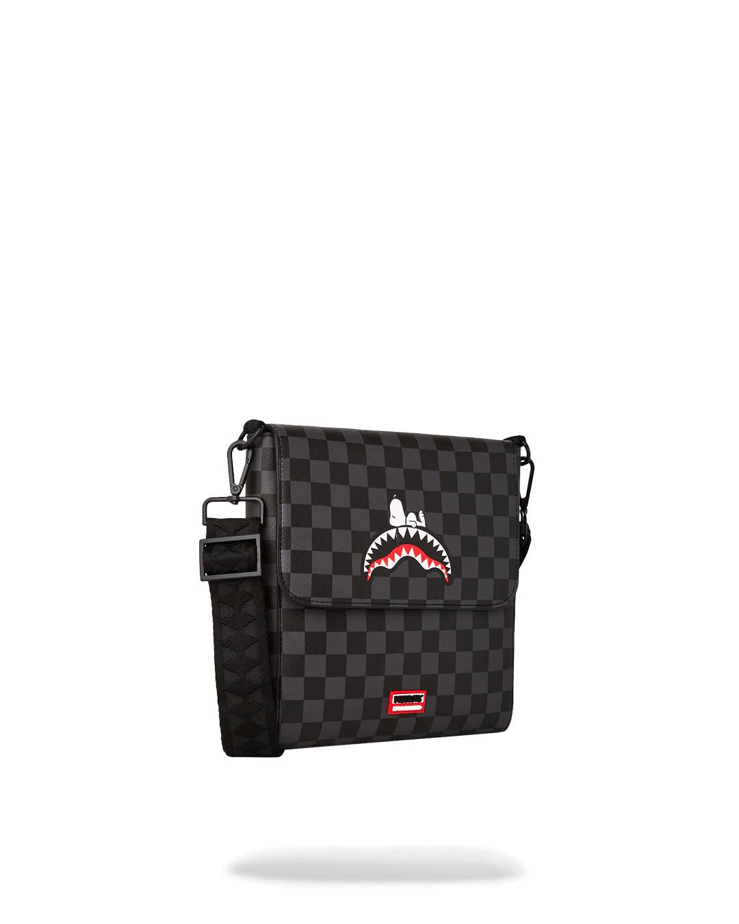 Sprayground SNOOPY DAY OFF MESSENGER SLING BAG