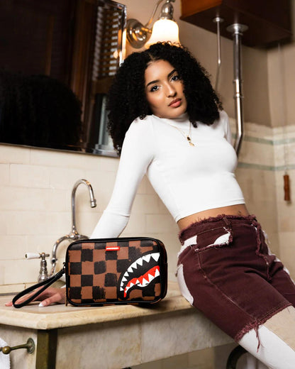 Sprayground SHARKS IN PARIS VANQUISH TOILETRY BAG