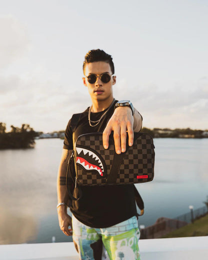 Sprayground HENNY AIIR TO THE THRONE TOILETRY BAG