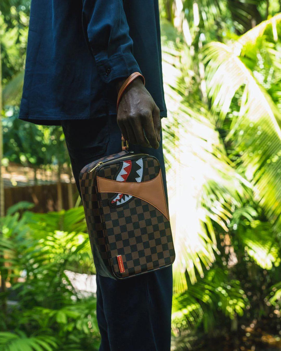 Sprayground HENNY AIR TO THE THRONE TOILETRY
