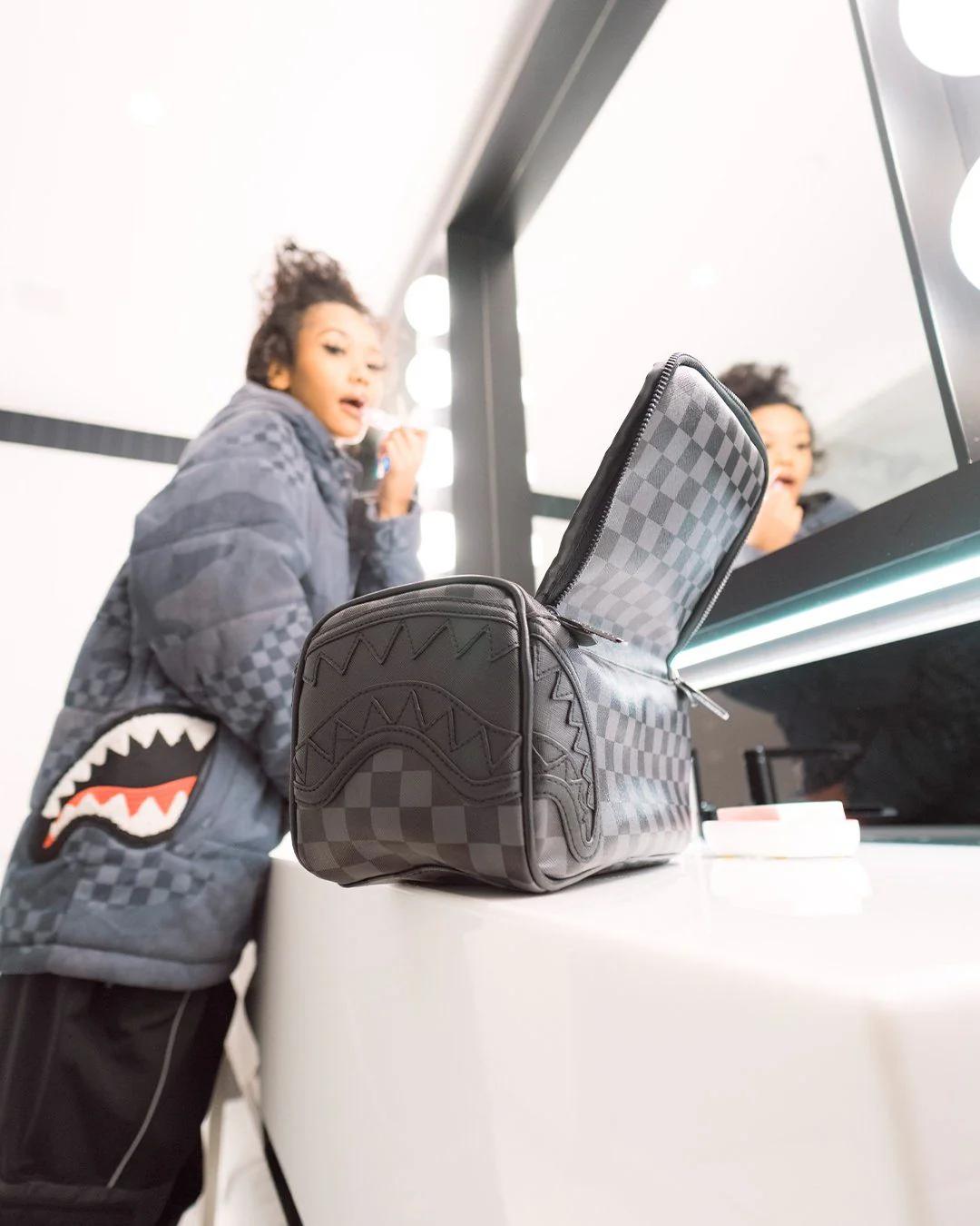 Sprayground HENNY BLACK TOILETRY BAG