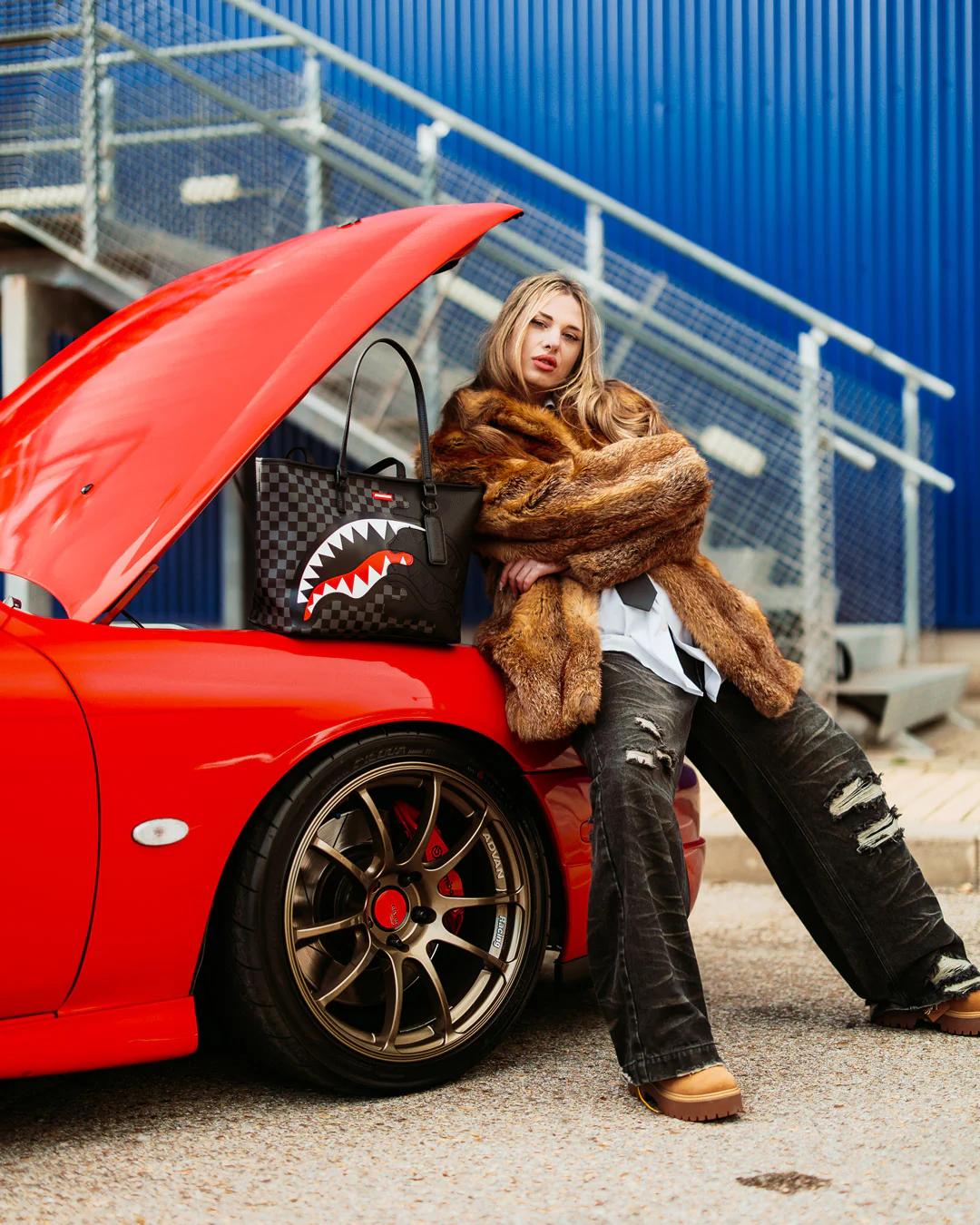 Sprayground SPEED SHARK SIDE SWIPE TOTE
