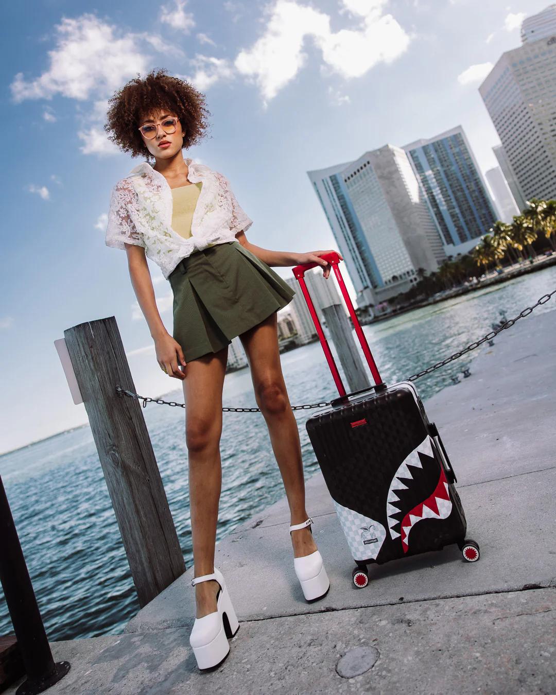 Sprayground TRIPLE DECKER HEIR TO THE THRONE HARDSHELL CARRY-ON LUGGAGE