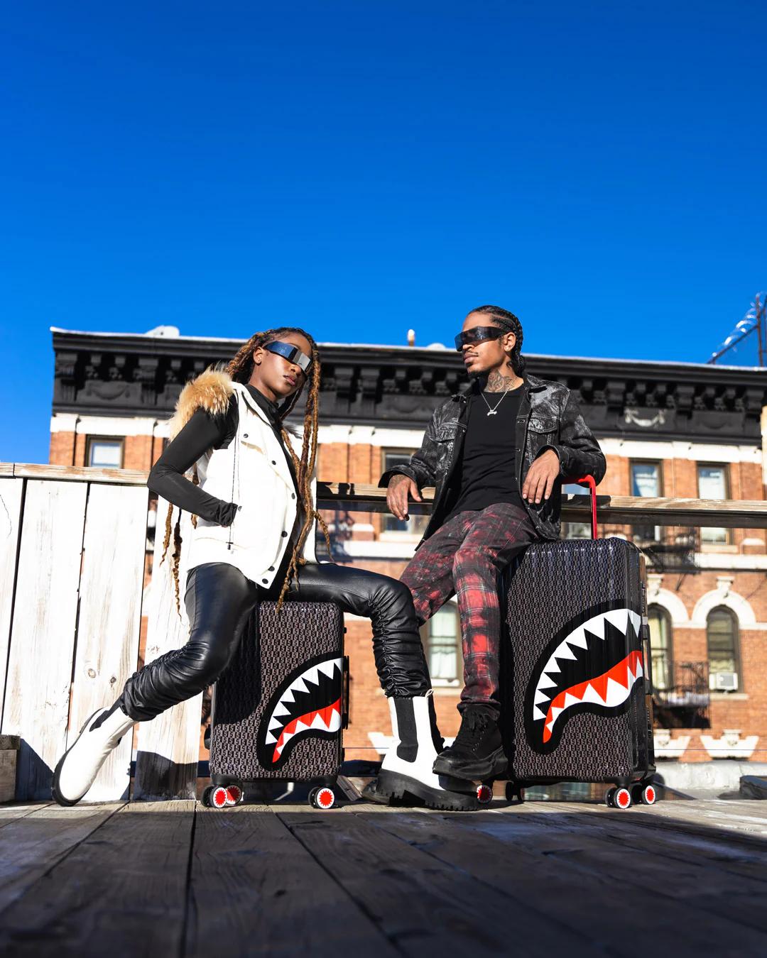 Sprayground SPRAYGATTI REVV SHARKNAUTICS HARDSHELL CARRY-ON LUGGAGE