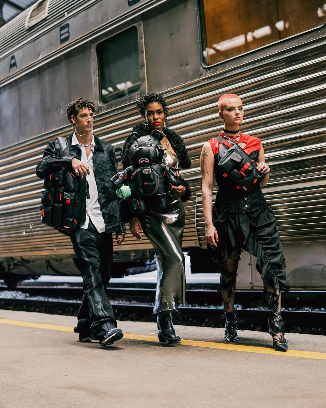 Sprayground AIRFREIGHT CARGO CROSSBODY
