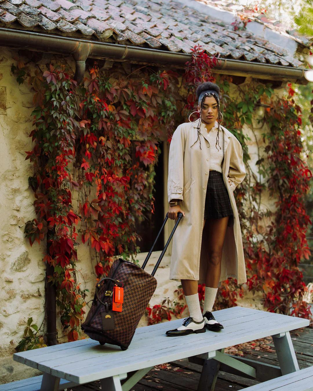 Sprayground FROM PARIS WITH LOVE - EXPRESS DUFFLE (WITH WHEELS)