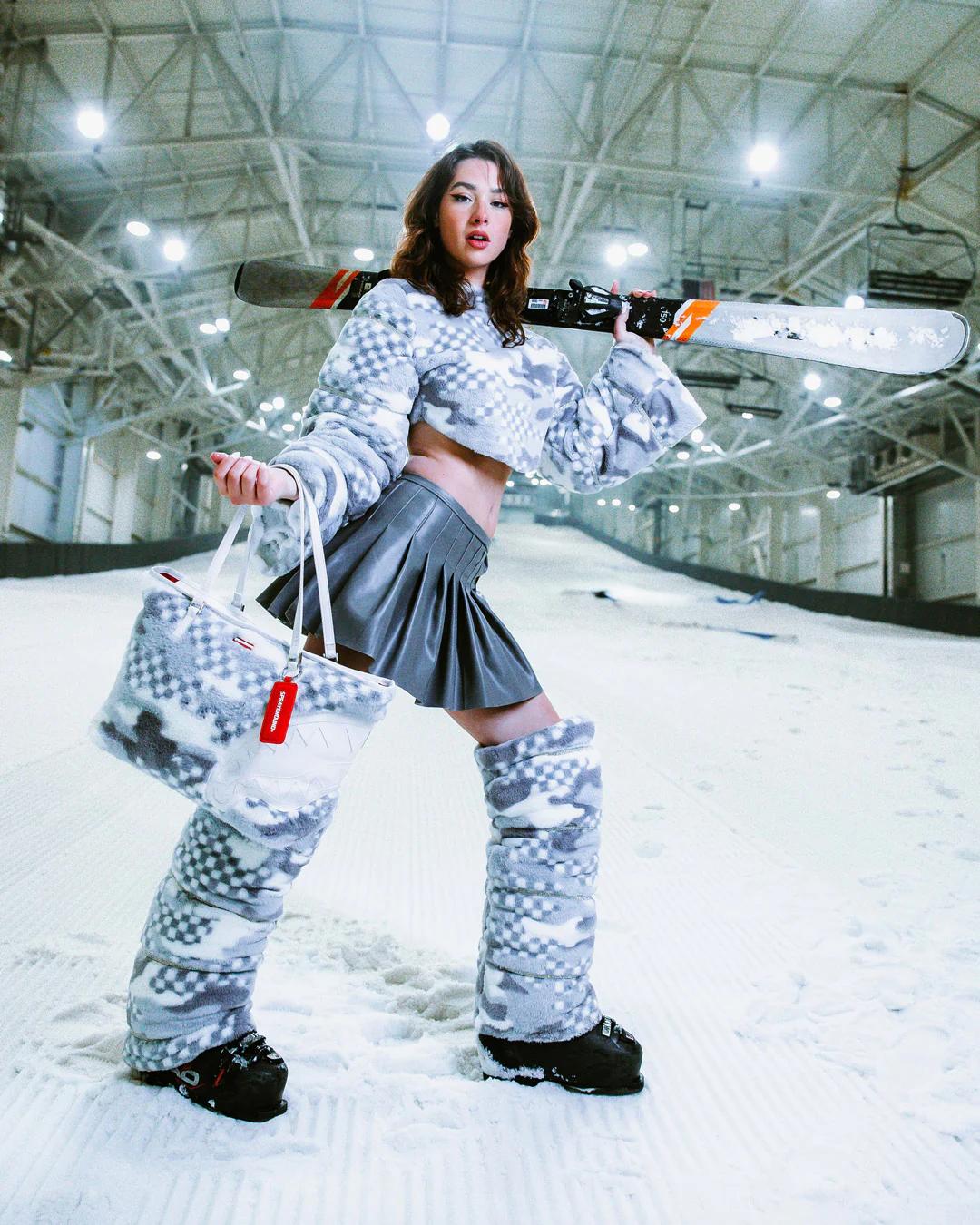 Sprayground 3AM PLUSH SWISS ALPS TOTE