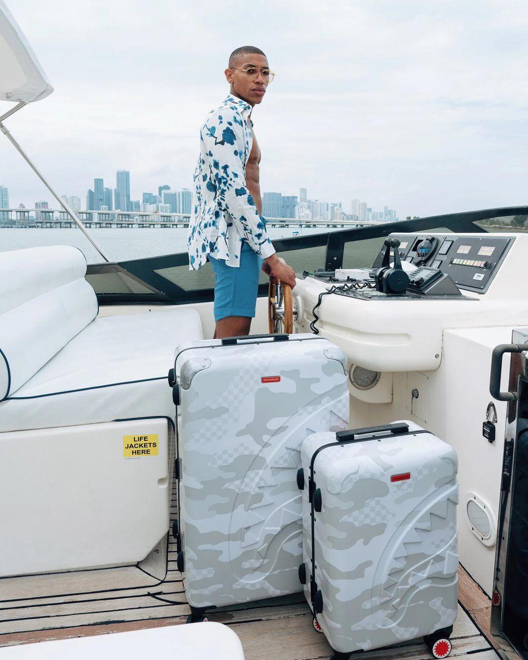 Sprayground 3AM LE BLANC SHARKNAUTICS HARDSHELL CARRY-ON LUGGAGE
