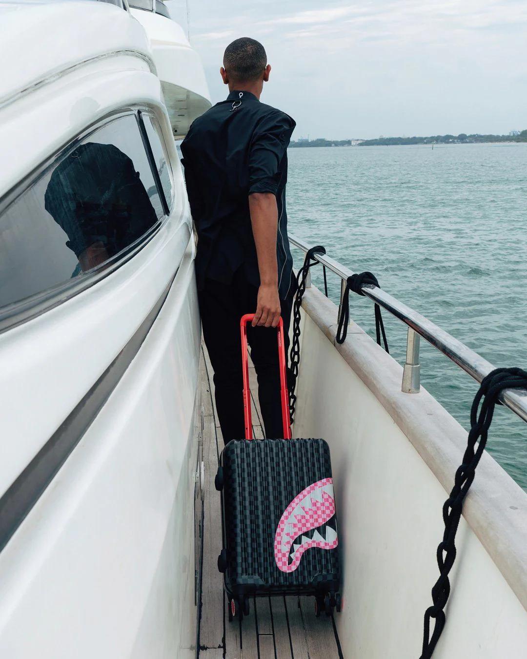 Sprayground SHARKS IN CANDY CARRY-ON LUGGAGE