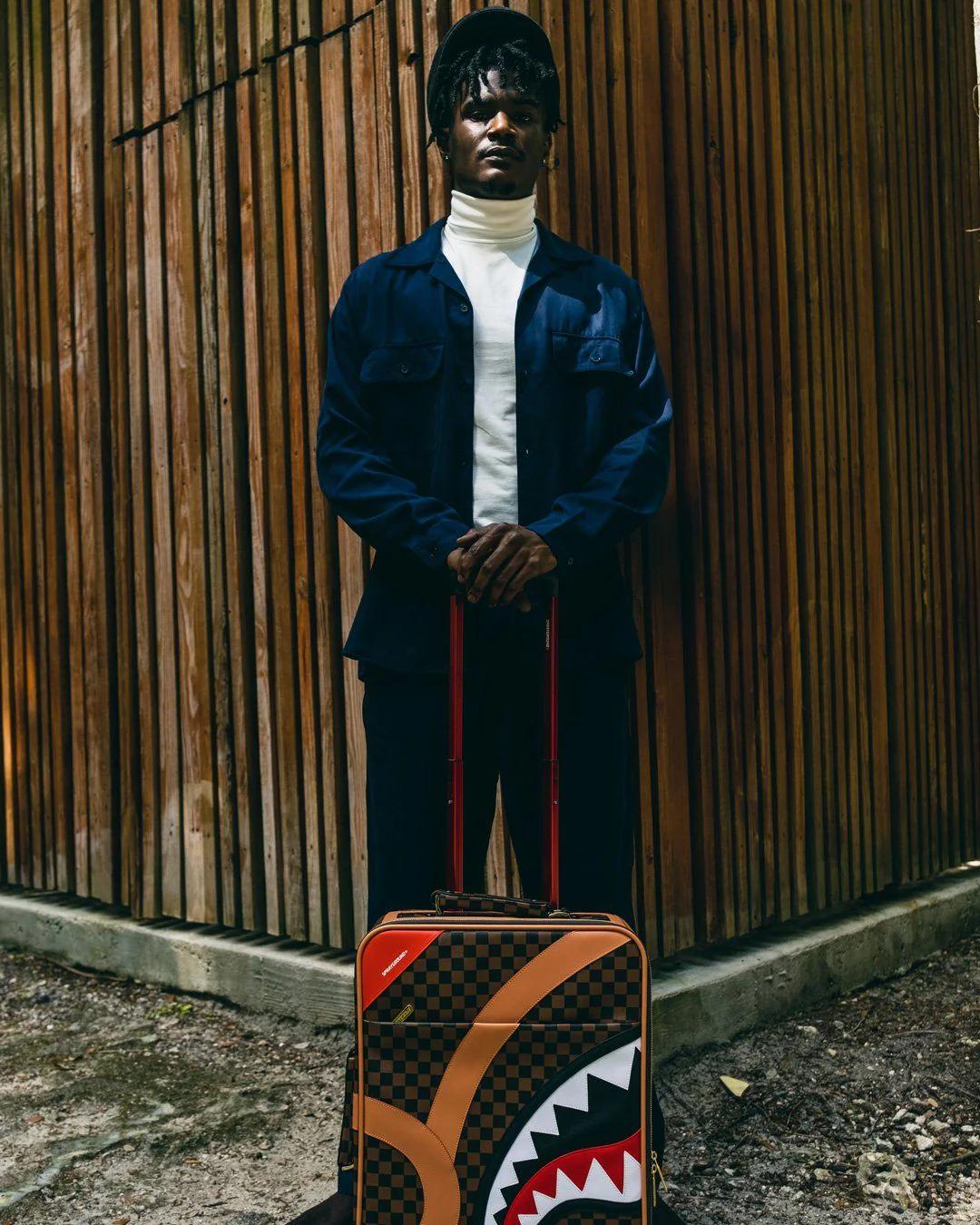 Sprayground HENNY AIR TO THE THRONE JETSETTER CARRY-ON LUGGAGE