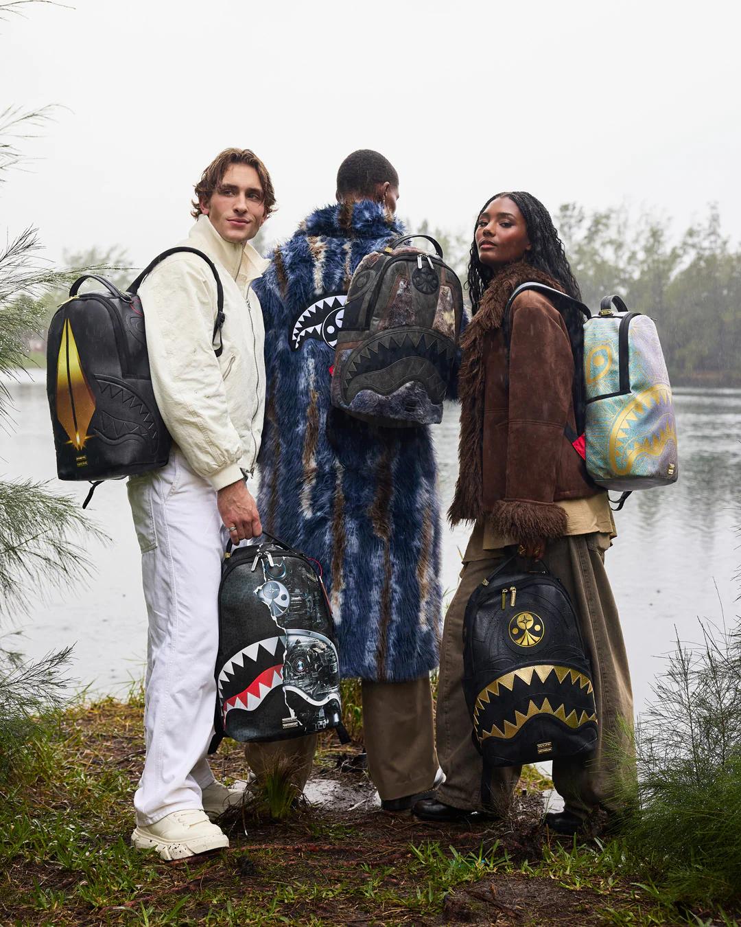 Sprayground FOUNDATION LADY DEMERZEL ROBOTIC SHARK BACKPACK