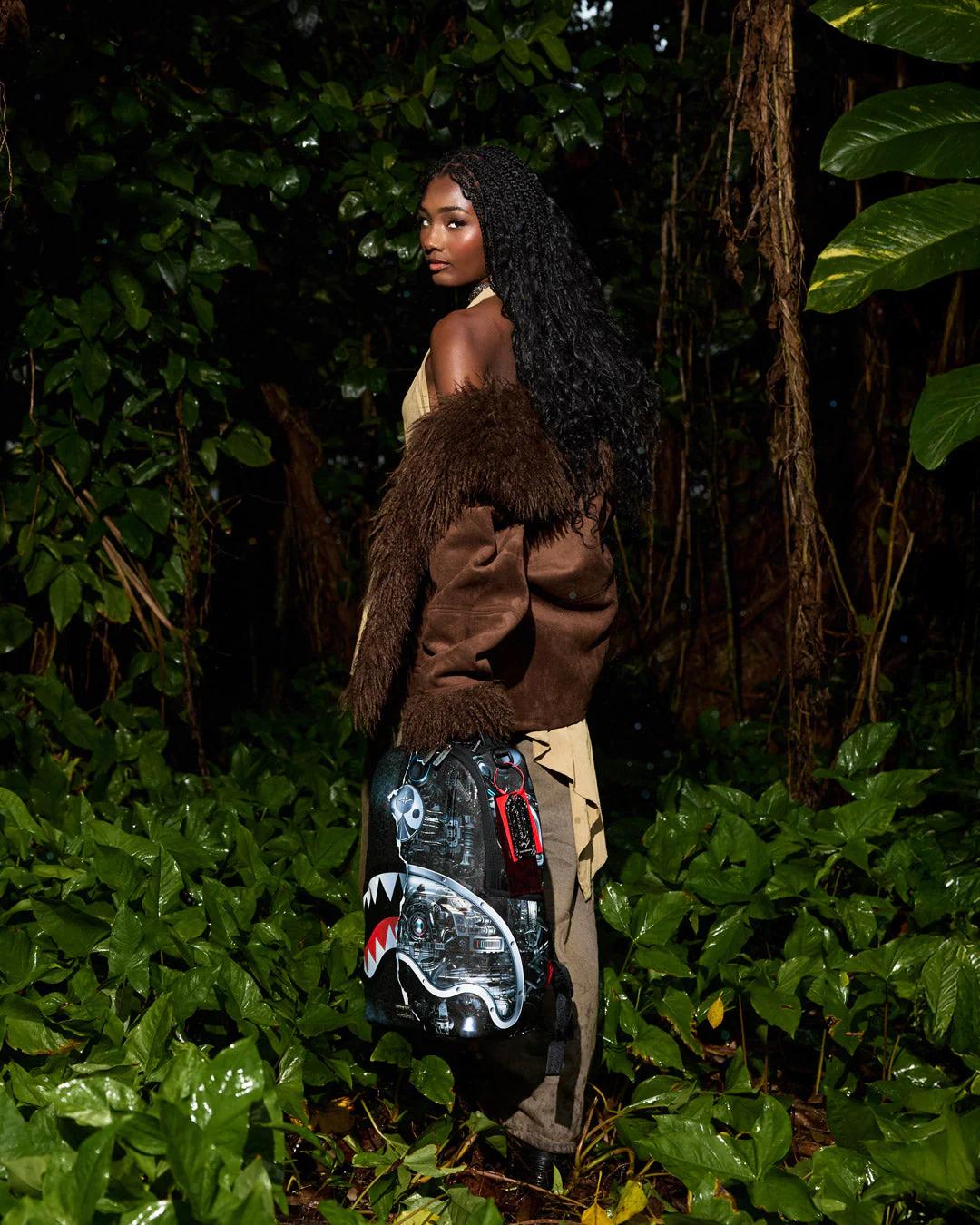 Sprayground FOUNDATION LADY DEMERZEL ROBOTIC SHARK BACKPACK