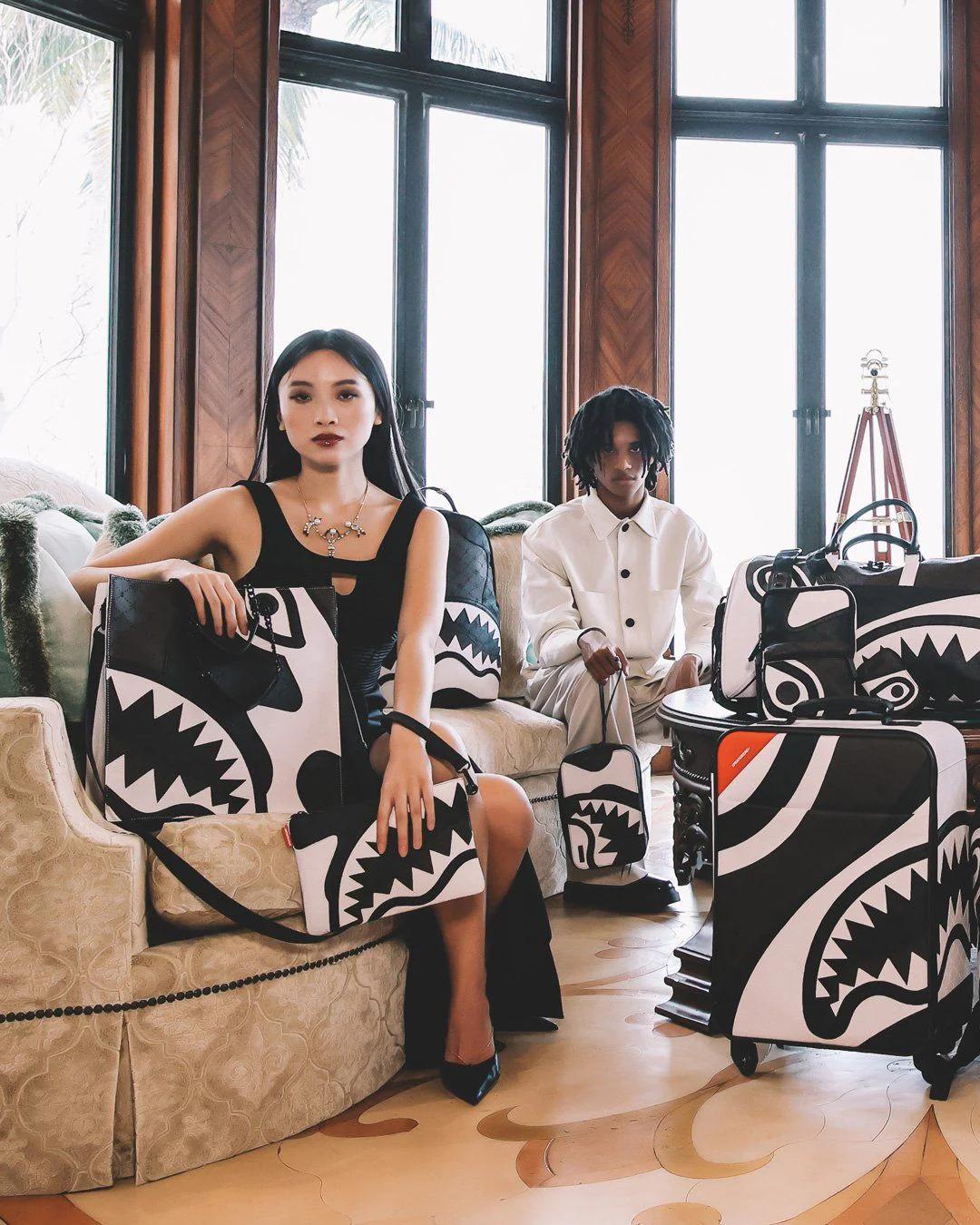 Sprayground V.V.I.P. CROSSOVER CLUTCH