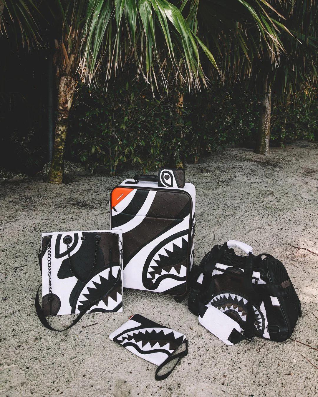 Sprayground V.V.I.P. CROSSOVER CLUTCH
