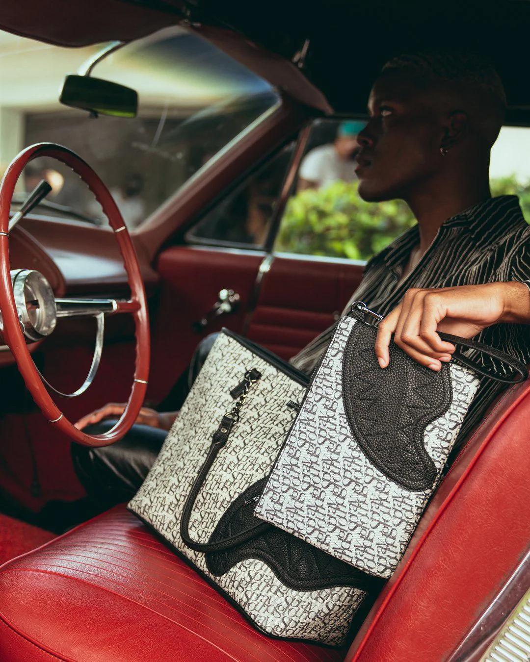 Sprayground SG ALL DAY CROSSOVER CLUTCH