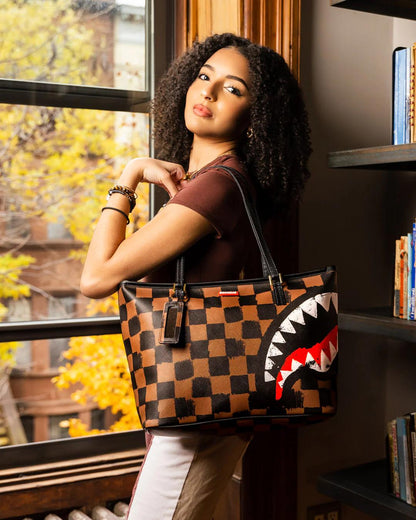 Sprayground SHARKS IN PARIS VANQUISH TOTE