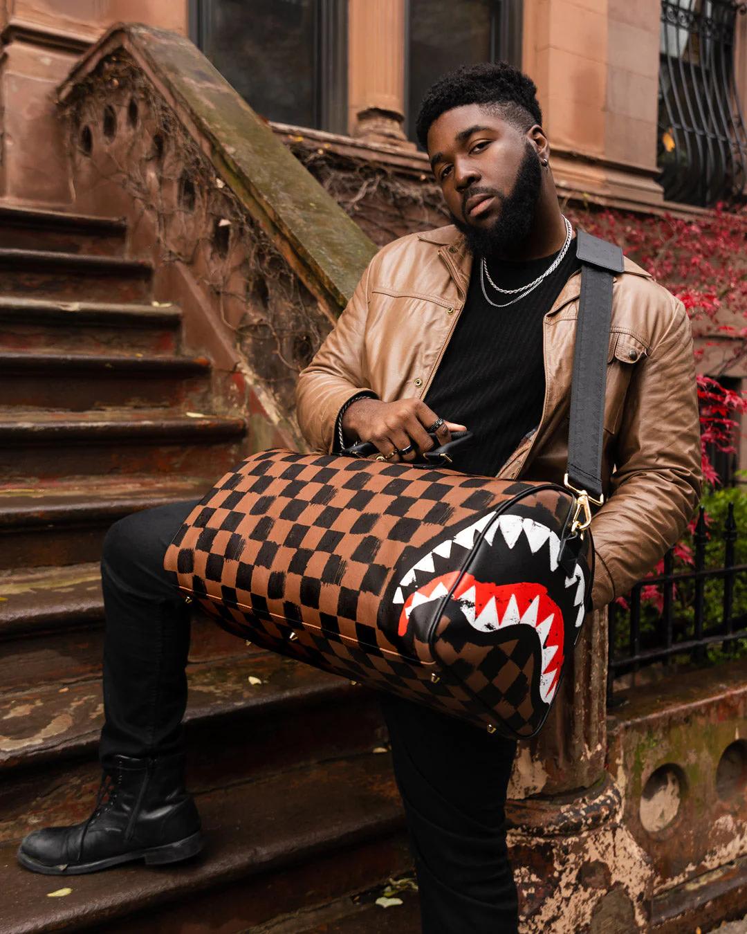 Sprayground SHARKS IN PARIS VANQUISH DUFFLE
