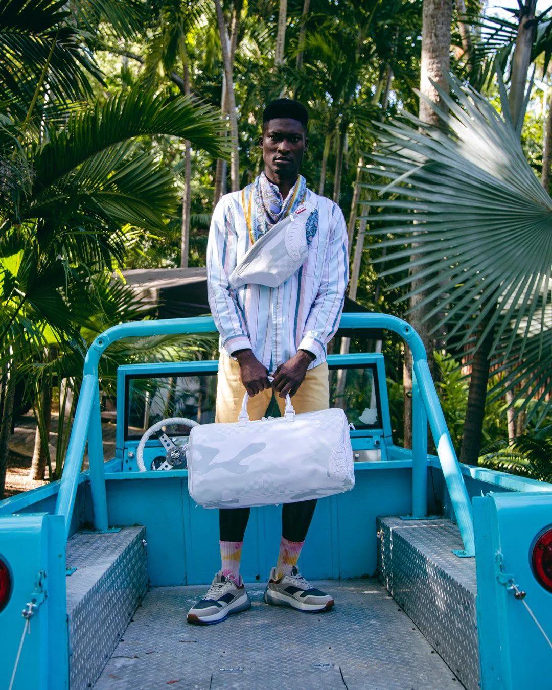 Sprayground 3AM LE BLANC SAVVY CROSSBODY