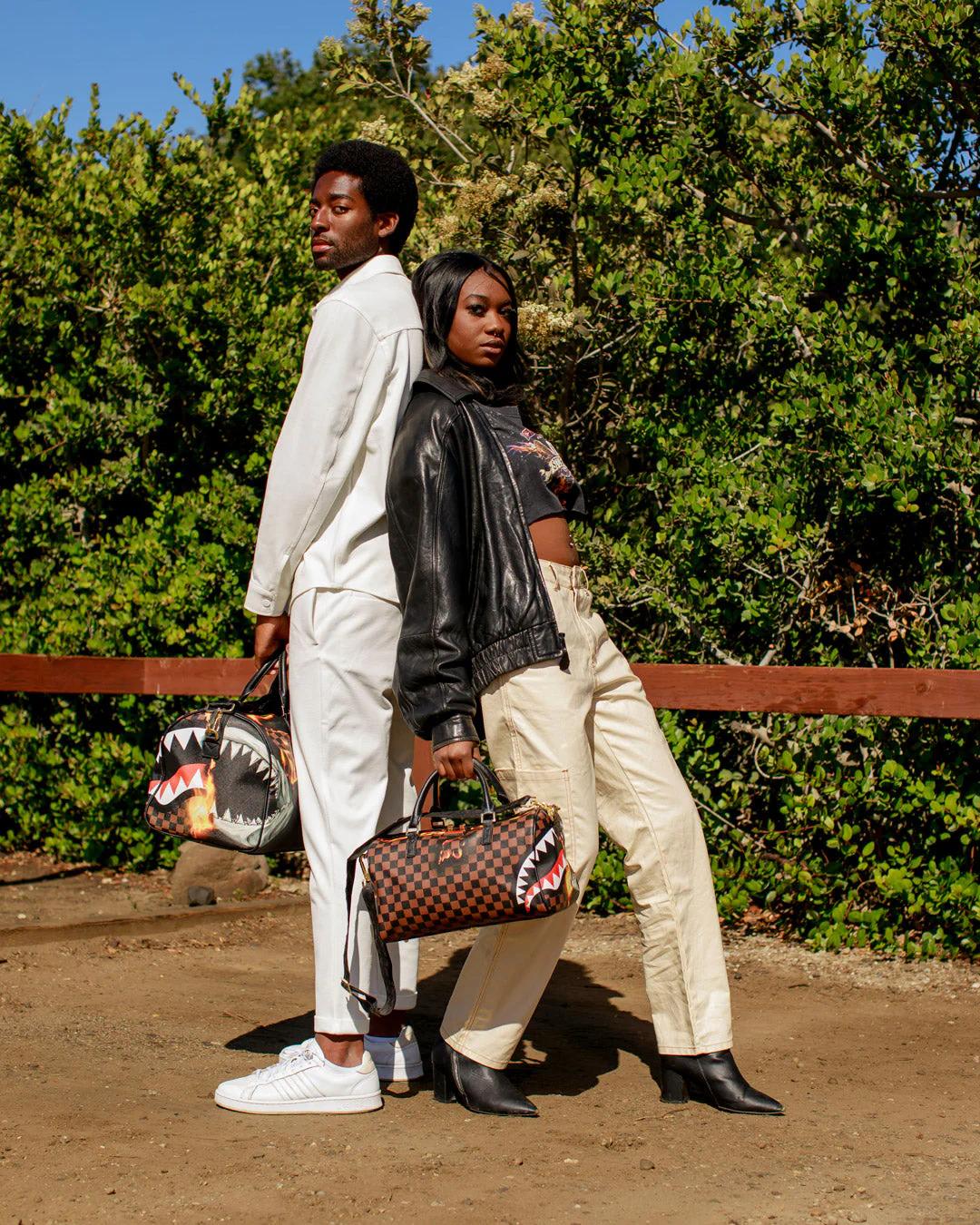 Sprayground SHARKS IN PARIS UNSTOPPABLE DUFFLE