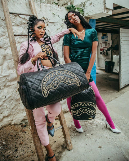 Sprayground NOIR QUILT GOLD CHAIN SHARK DUFFLE
