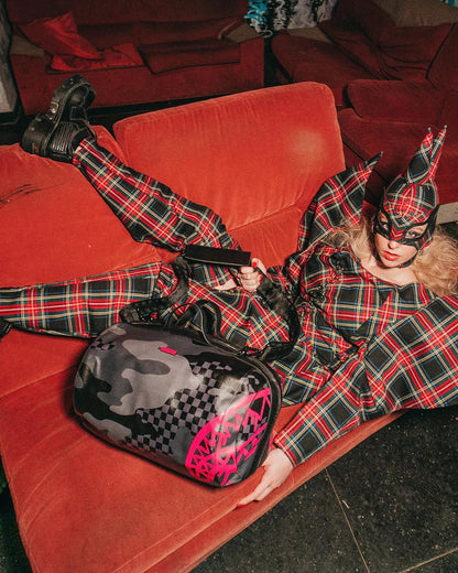 Sprayground 3AM PINK DRIP TUBE DUFFLE