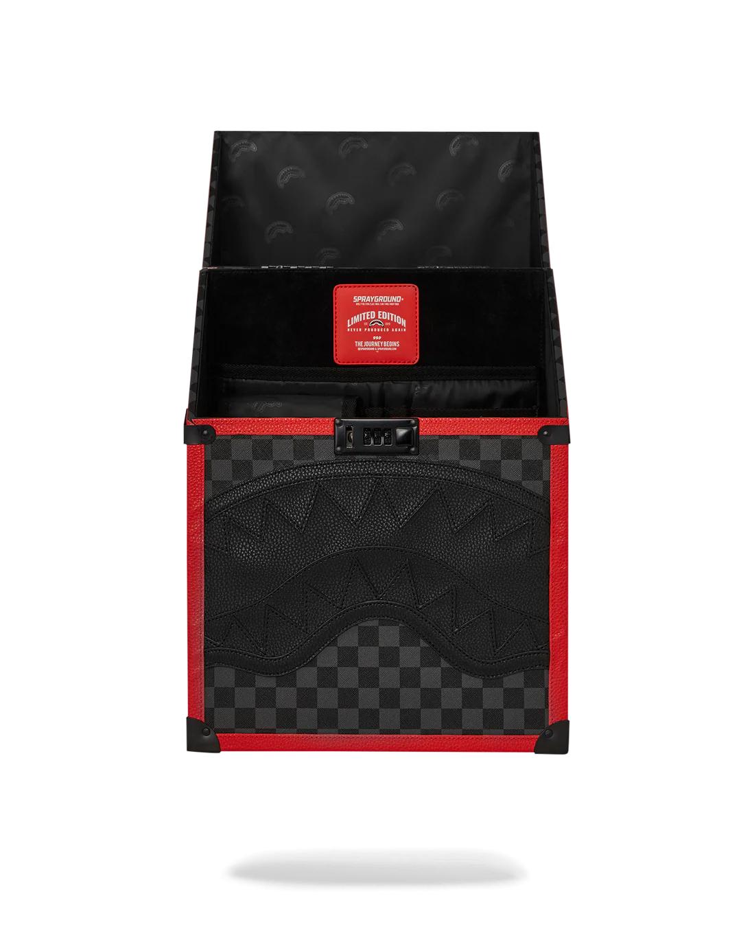 Sprayground MONACO SHARK CLUB CHATURANGA SHARK 1900 BACKPACK